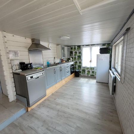 Beau Chalet 6 Personnes Avec Jacuzzi Tilly-sur-Seulles Exteriör bild