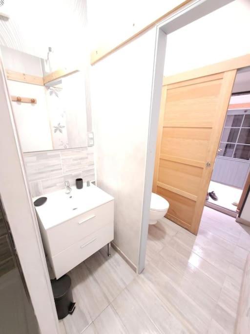 Beau Chalet 6 Personnes Avec Jacuzzi Tilly-sur-Seulles Exteriör bild